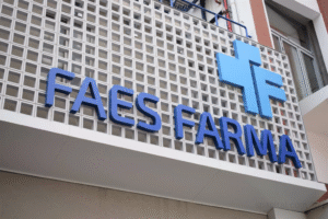 Faes Farma Adquiere SIFI: Transformación Estratégica a 2030